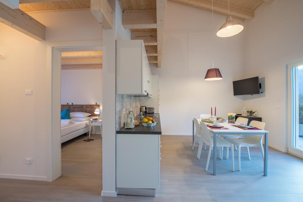 La Gazza Ladra Apartments - Garda Chill Out Drena Eksteriør billede